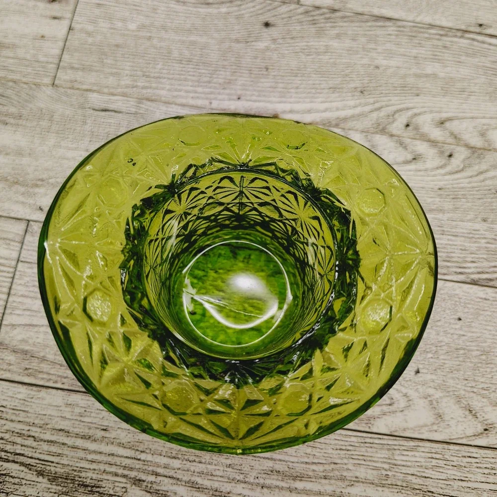 Green Glass Top Hat Vintage Whimsy Decor Collectible Display Toothpick Holder - Picture 9 of 10